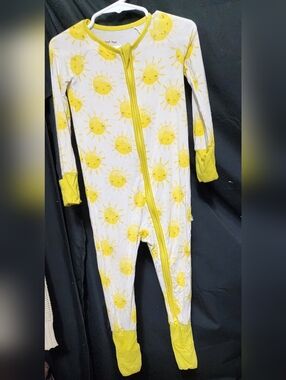 Yellow Little Sleepies Sun Print Kids One-Piece Zipper Pajamas Size 12-18 Months